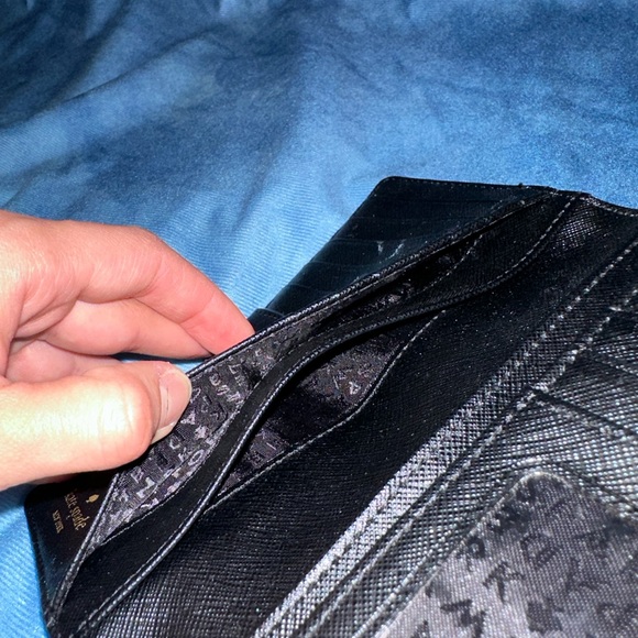 Beautiful Kate Spade wallet - Picture 4 of 6